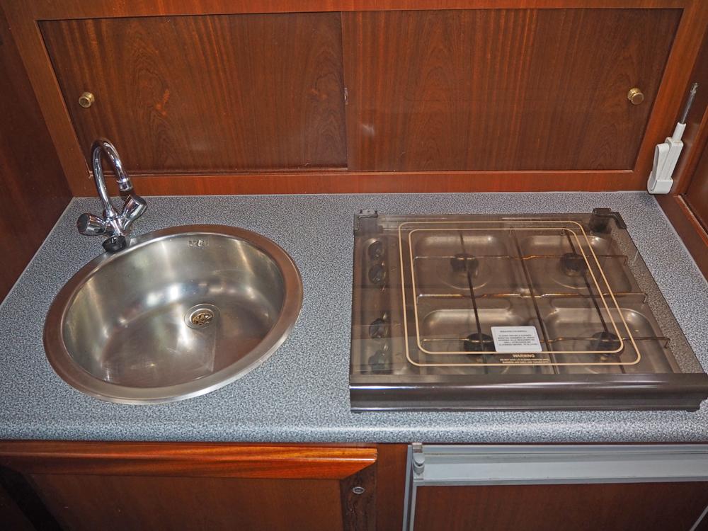 Fore ship, Accommodation